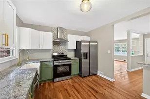 2907 Cloverhurst Dr, Atlanta, GA 30344 - Photo 9