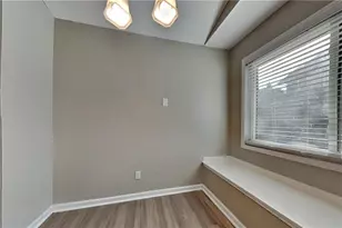 229 Colemans Bluff Dr, Woodstock, GA 30188 - Photo 7