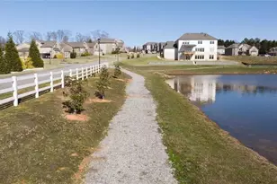 3925 Sierra Knolls Ct, Cumming, GA 30040 - Photo 11