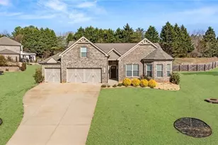 3925 Sierra Knolls Ct, Cumming, GA 30040 - Photo 3