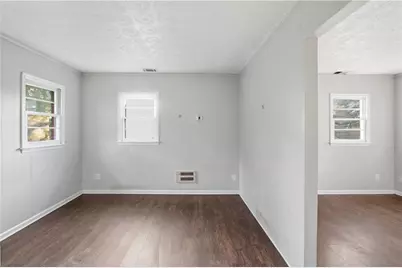 685 Melrose Drive, Forest Park, GA 30297 - Photo 11