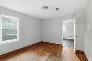 685 Melrose Dr, Forest Park, GA 30297 - Photo 13