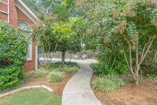530 Saddlebrook Dr, Roswell, GA 30075 - Photo 57