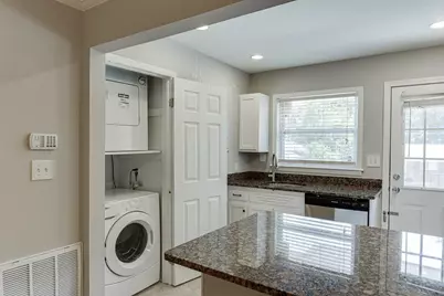 4282 Roswell Road NE #D2, Atlanta, GA 30342 - Photo 21