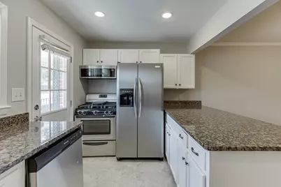 4282 Roswell Road NE #D2, Atlanta, GA 30342 - Photo 17