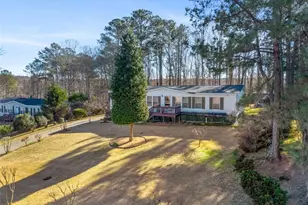 429 Graystone Dr, Winder, GA 30680 - Photo 3