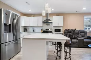 142 Hutton Pl NW, Atlanta, GA 30318 - Photo 1
