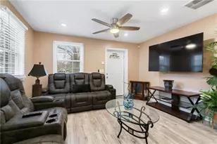 142 Hutton Pl NW, Atlanta, GA 30318 - Photo 3