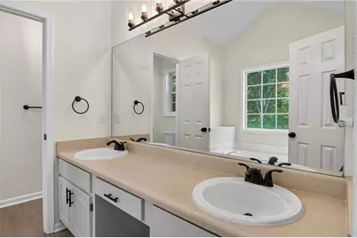 110 Chestnut Drive, Covington, GA 30016 - Photo 17