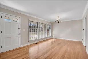 3801 Chatham Dr, Atlanta, GA 30340 - Photo 3