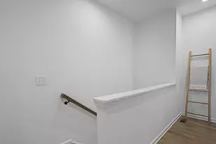 121 Chestnut Cir, Atlanta, GA 30342 - Photo 41