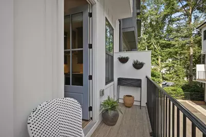 121 Chestnut Circle, Atlanta, GA 30342 - Photo 23