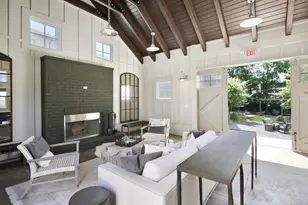 121 Chestnut Cir, Atlanta, GA 30342 - Photo 47