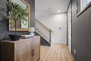 121 Chestnut Cir, Atlanta, GA 30342 - Photo 5