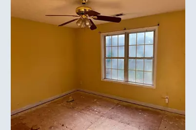 587 Wynmeadow Court, Stone Mountain, GA 30087 - Photo 5