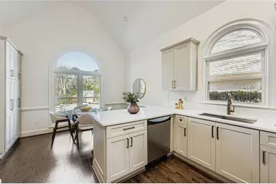 2431 Thawley Place, Tucker, GA 30084 - Photo 9