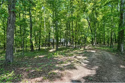1050 Skyline Drive, Covington, GA 30014 - Photo 35