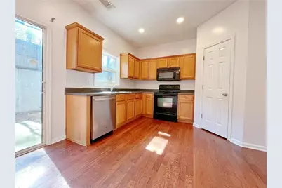 4129 Magnolia Glen Walk, Norcross, GA 30093 - Photo 3