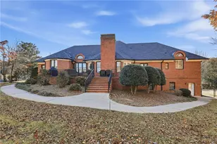 2650 Waters Edge Dr, Gainesville, GA 30504 - Photo 9