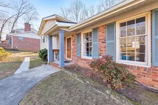 2846 Summit Ridge Dr, Marietta, GA 30066 - Photo 3