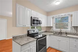 1769 Stratford Dr, Snellville, GA 30078 - Photo 9