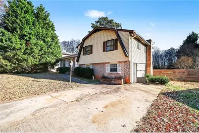 6186 Deans Way, Morrow, GA 30260 - Photo 3