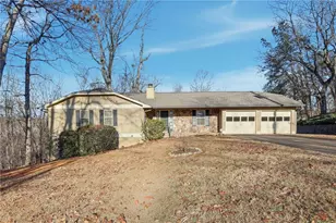 2224 Colonial Dr, Gainesville, GA 30501 - Photo 1
