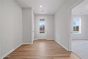 2320 Whistler Wy NE, Lawrenceville, GA 30043 - Photo 3