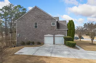 130 S Links Dr, Covington, GA 30014 - Photo 3