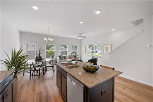 9435 Maple Grv Ln, Jonesboro, GA 30238 - Photo 5