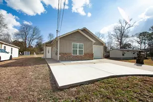 511 Circle Dr, Calhoun, GA 30701 - Photo 3