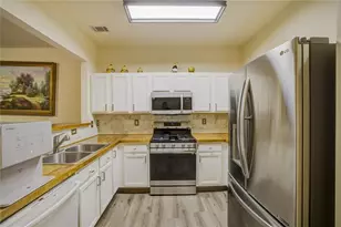 2706 Heathrow Dr, Lawrenceville, GA 30043 - Photo 7