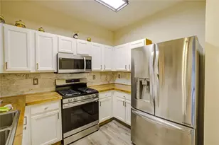 2706 Heathrow Dr, Lawrenceville, GA 30043 - Photo 5