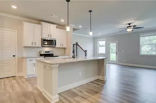 4645 Cypress Landing Wy, Gainesville, GA 30504 - Photo 3