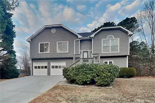 880 Burning Bush Dr, Loganville, GA 30052 - Photo 1