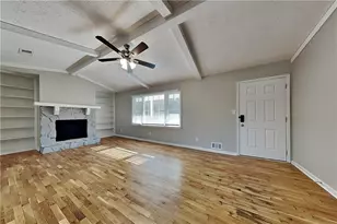 2219 N Landing Run, Marietta, GA 30066 - Photo 3