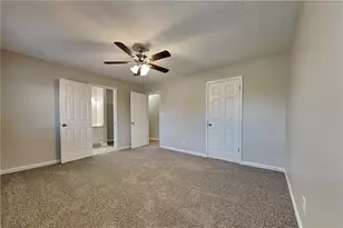 2219 N Landing Run, Marietta, GA 30066 - Photo 9