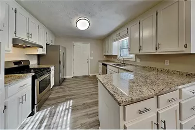 208 Emerald Cove Lane, Woodstock, GA 30189 - Photo 5