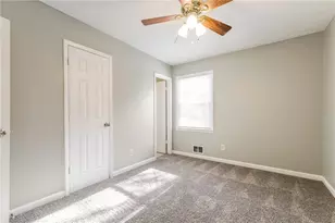 942 Majesty Ln, Morrow, GA 30260 - Photo 15