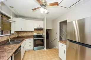 8970 Saddlewood Dr, Jonesboro, GA 30238 - Photo 7