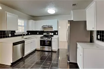 19 Lakemoore Court, Douglasville, GA 30134 - Photo 5