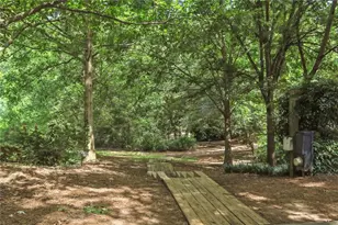 1860 Gordon Manor NE, Atlanta, GA 30307 - Photo 19