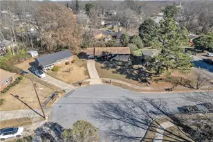 2958 Holcomb Ct, East Point, GA 30244 - Photo 3