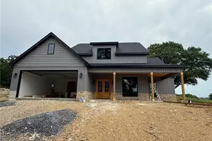 171 Oakland Dr SE, Calhoun, GA 30701 - Photo 1