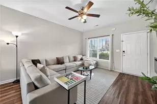 11061 Shadow Ct, Hampton, GA 30228 - Photo 5