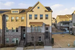 318 Commons Ave, Woodstock, GA 30188 - Photo 1