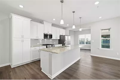 318 Commons Avenue, Woodstock, GA 30188 - Photo 3