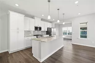 318 Commons Ave, Woodstock, GA 30188 - Photo 3