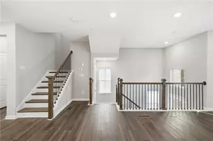 318 Commons Ave, Woodstock, GA 30188 - Photo 17