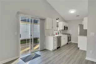 1095 Britley Park Ln, Woodstock, GA 30189 - Photo 7